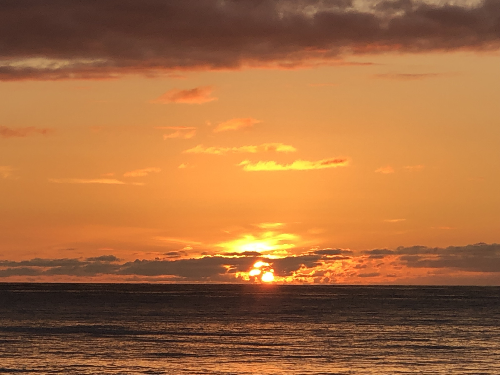 夕日が沈みます